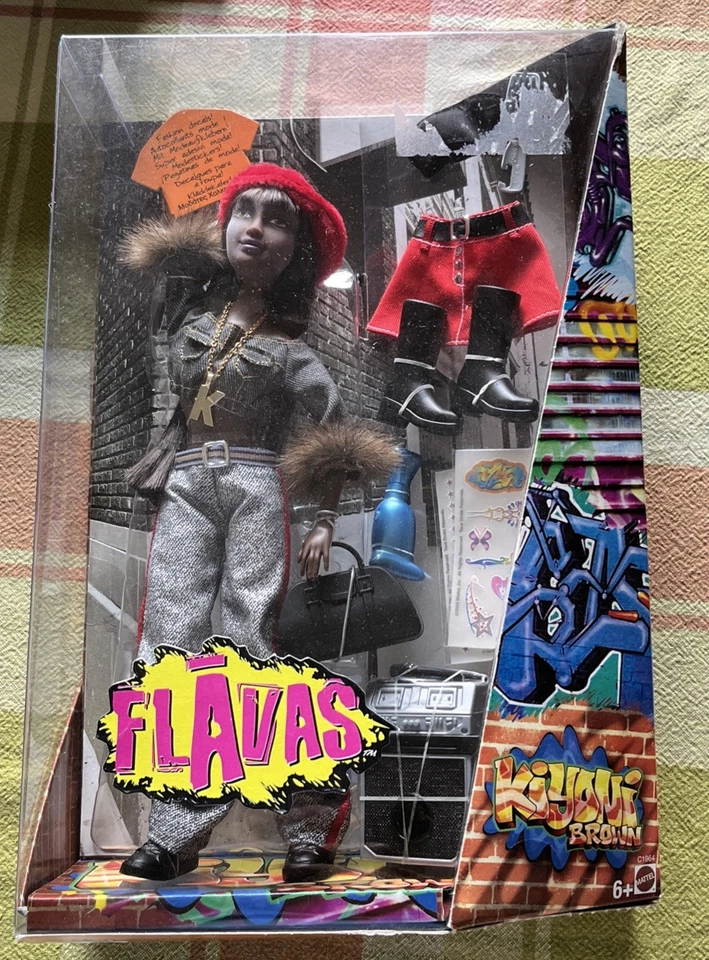 Kiyoni Brown Flavas Puppe mit Moden & Accessoires - Mattel C1964 2003