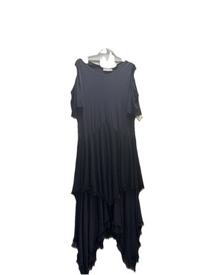 Magdalena Brand  Boutique Dress A Ce metric Dress Beautiful Flowy