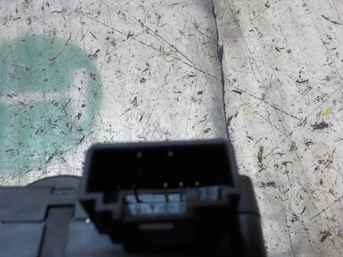 4F0820511B MOTEUR / ACTIONNEUR DE VOLET DE CLIMATISATION / 0132801323 / 4E082051 - Photo 4/7