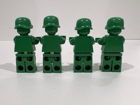LEGO Toy Story: Army Men on Patrol (7595) - 2 Parts Missing
