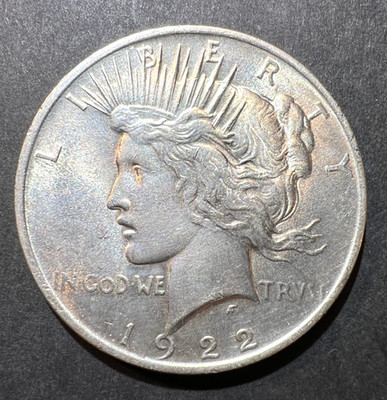 UNITED STATES 1922 - P  SILVER PEACE DOLLAR - UNGRADED - NICE!