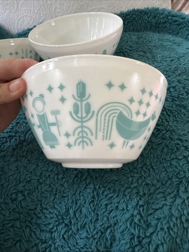 Pyrex Vintage Charm Set Of 4 RISE N’ SHINE 2 Nesting Bowls Set Turqoise White - Picture 8 of 23