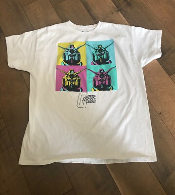 Crunchyroll Gundam Mobile Suit Pop White Pink Blue Yellow T-Shirt Size Small 