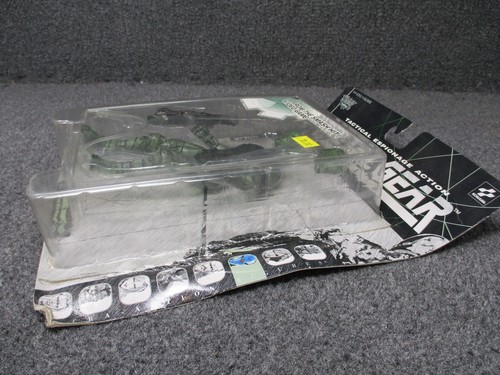McFarlane 1999 Metal Gear Solid Actionfigur Clear Stealth Variante Ninja Neu in OVP - Bild 4 von 6