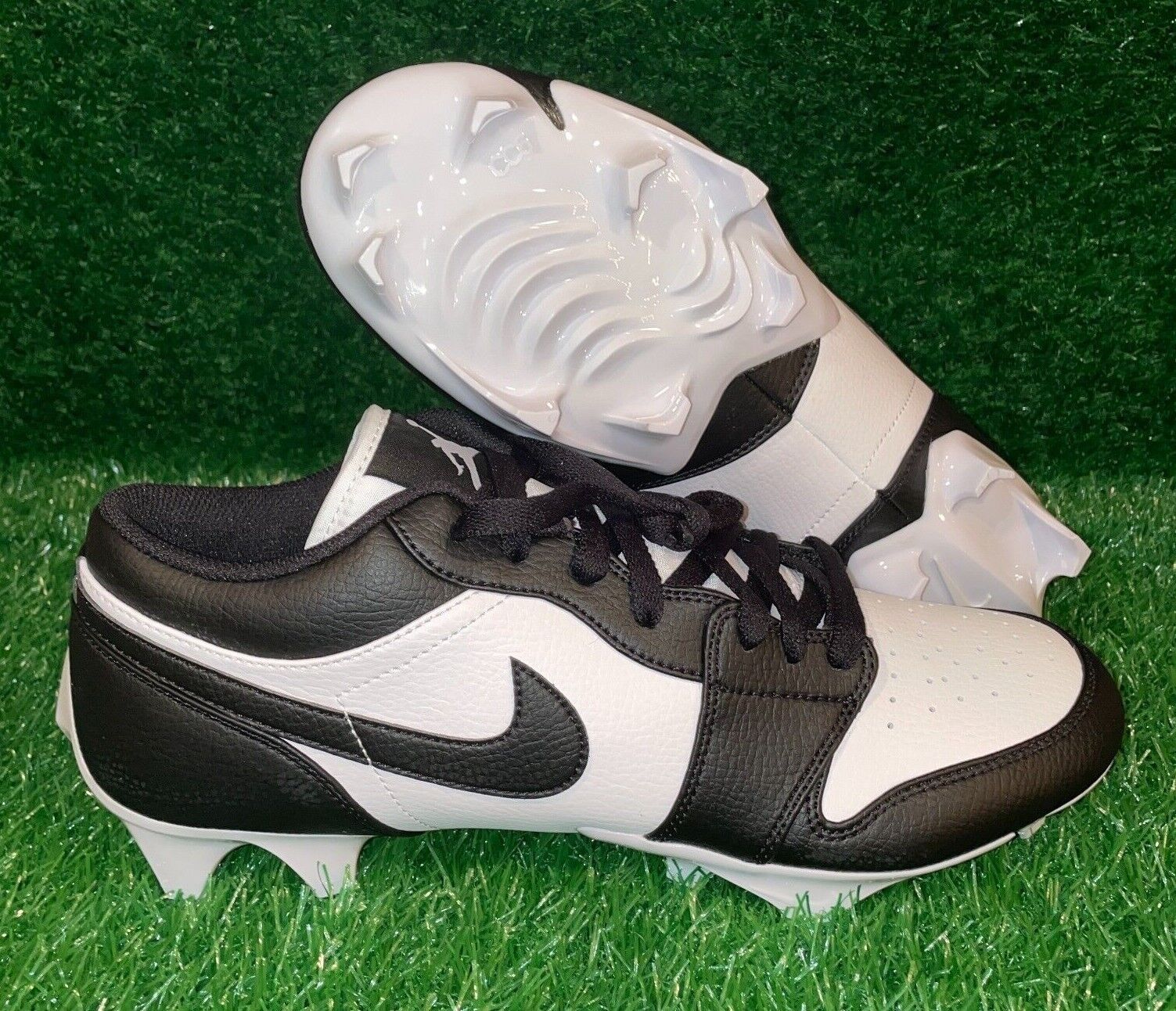 svært røg Adgang Nike Air Jordan 1 Low TD Football Cleat White Black FJ6245-100 Sizes 11 12  13 15 | eBay