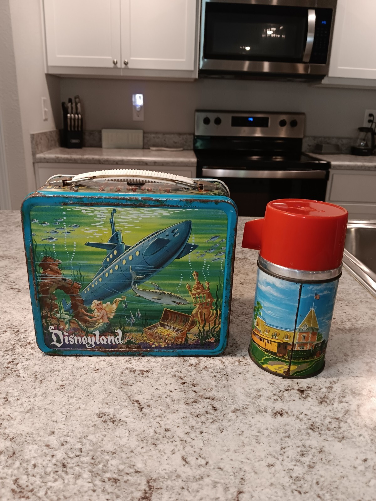 1960 Disneyland Monorail Lunch Box & Thermos * Vintage * Lunchbox tin
