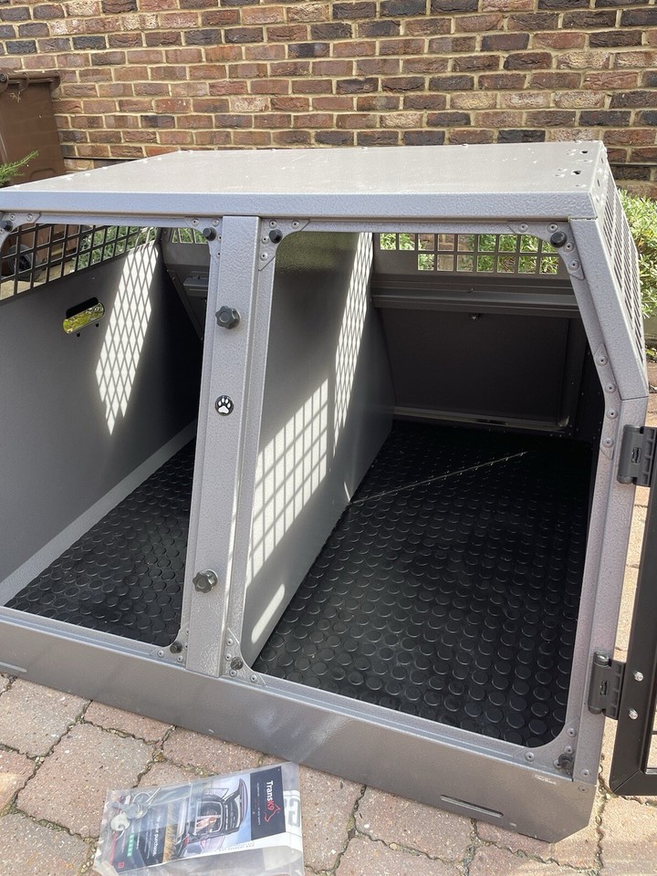 Trans K9 Double Dog Car Crate B17 (Now C17) eBay