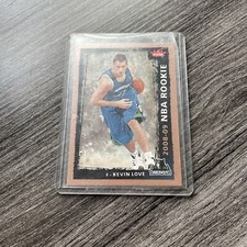 Fleer 2008-09 Kevin Love Minnesota Timberwolves Rookie Card RC. rookie card picture