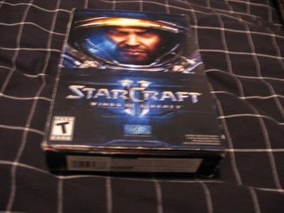 Starcraft 2 Wings of Liberty with the original Box