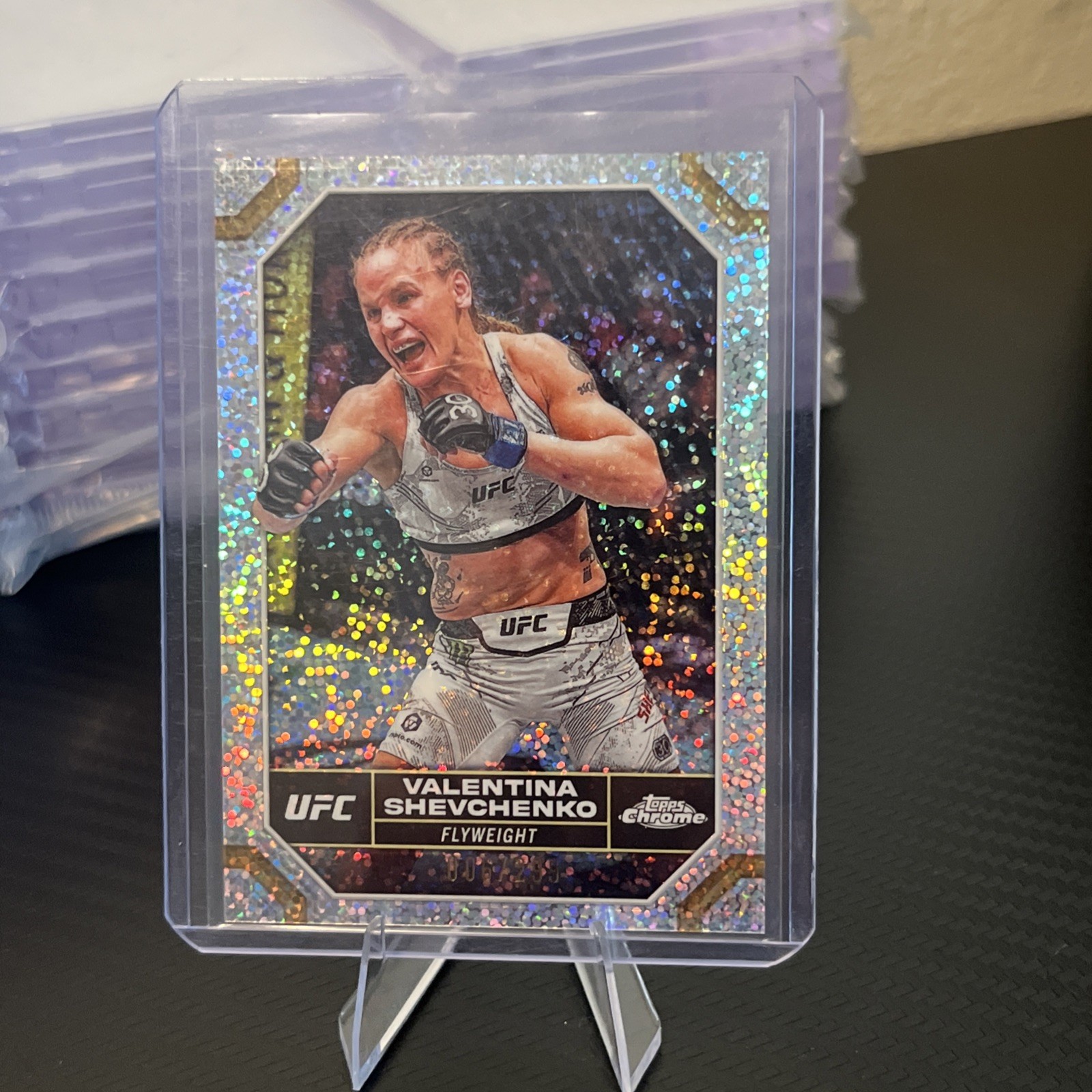 2024 Topps Chrome UFC - Valentina Shevchenko #190 Speckle Refractor /299