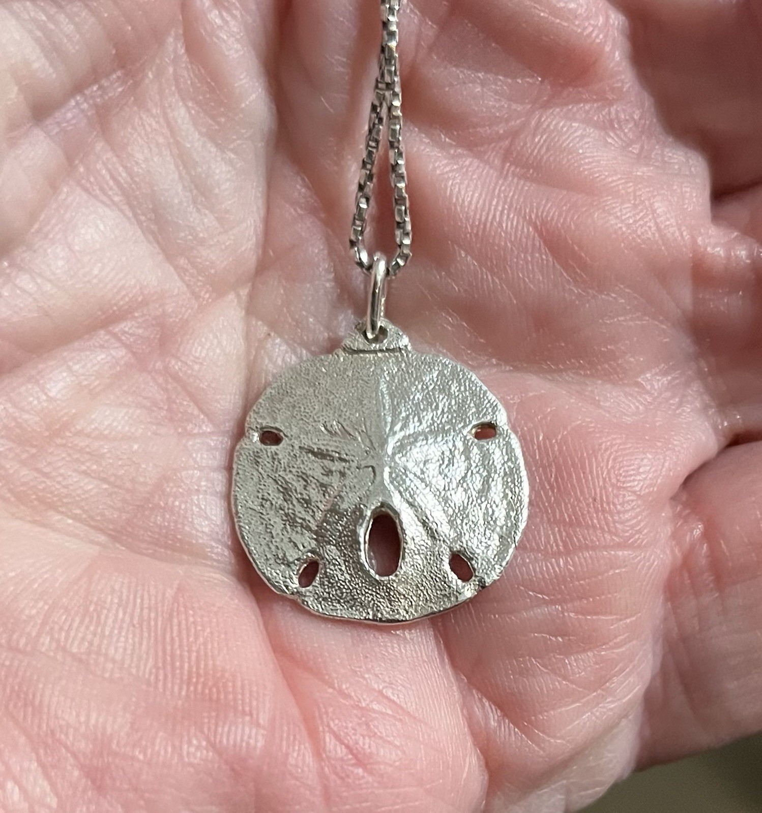 Sterling Silver Sand Dollar Pendant Necklace On 18” Sterling Chain