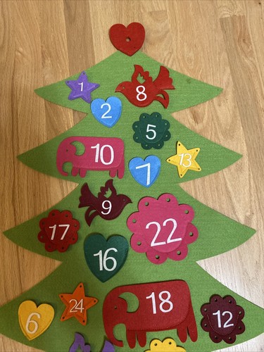 CHRISTMAS TREE FELT FABRIC ADVENT CALENDAR WALL HANGING COUNTDOWN - Picture 2 of 4