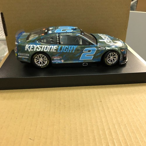 Austin Cindric #2 Keystone Light Camo 2022 Mustang CX22223KEYAE #119 of 504 - Picture 3 of 8