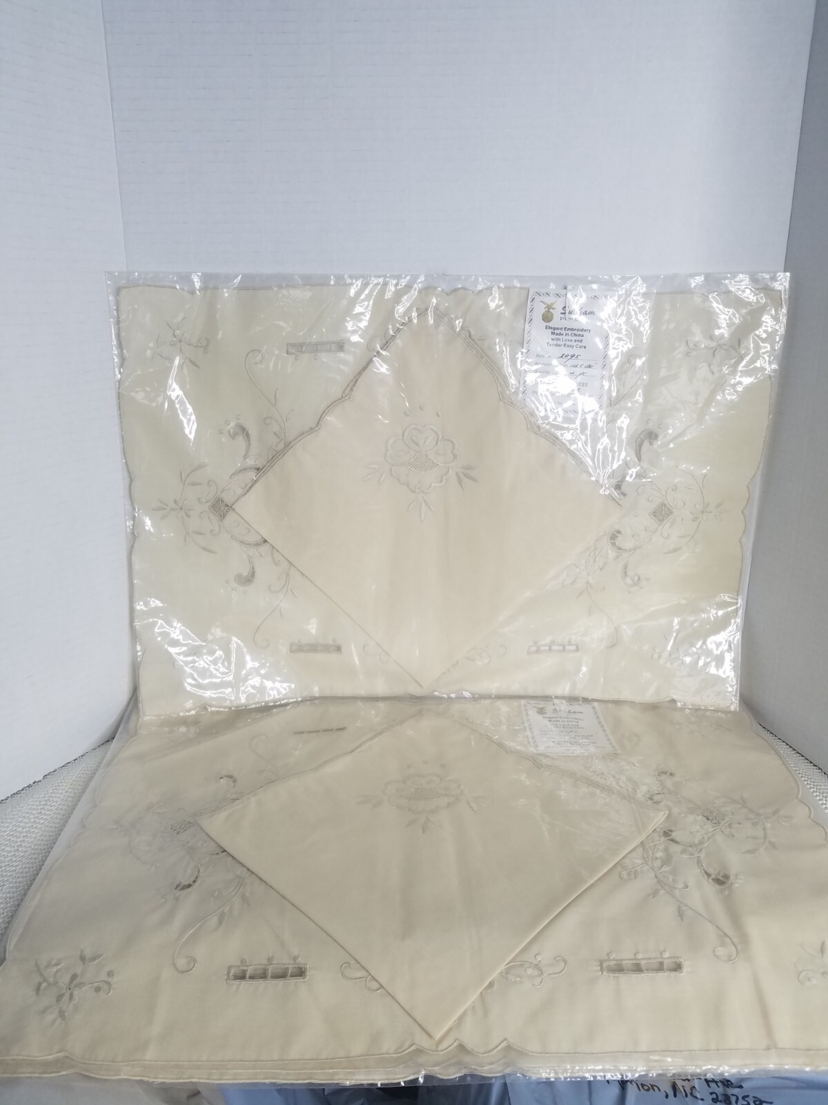 Sunham Battenberg Placemats Lace and Napkins Set Of 5 (Ecru Beige) 12 1