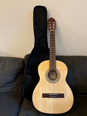 Strunal classic 1/2 acoustic guitar model 4635 with soft case 