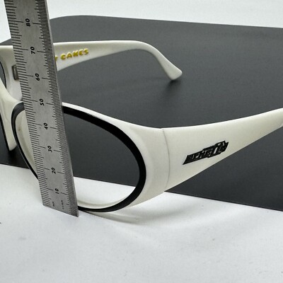 VINTAGE ARNETTE Hot Cakes White And Black No Lenses Sunglasses