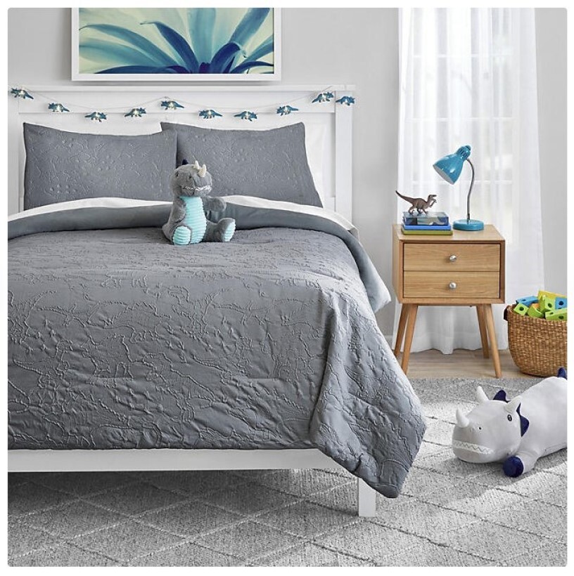 New Member's Mark Kids' Heat Pressed 5-Piece Comforter Set Twin/Full  Variety Clr