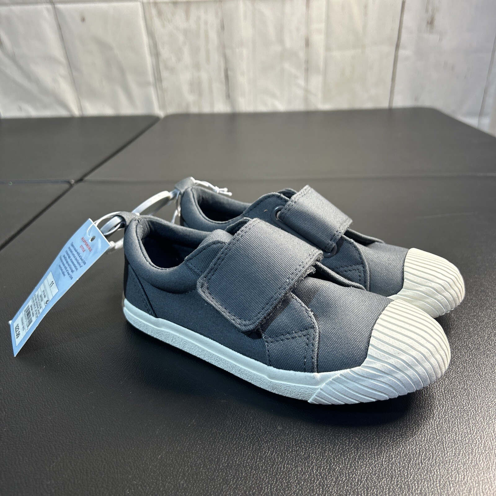 Cat and Jack Toddler Shoes Gray Size 11 Sneaker ✅✅-image