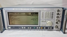 Rohde & Schwarz SMIQ 03B 1125.5555.03 Signal Generator 300kHz-3.3GHz S/N:101310
