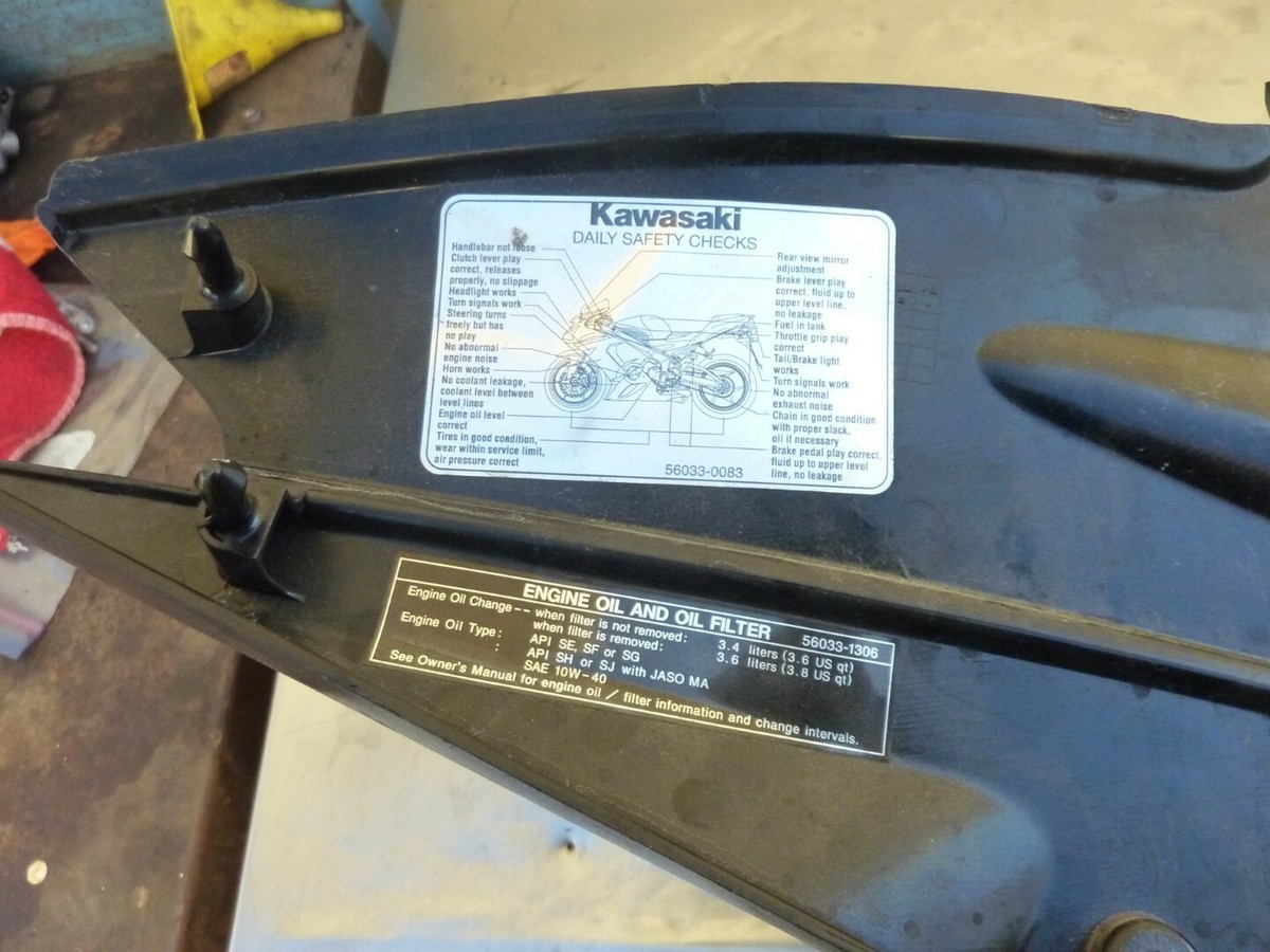 Trim cover #4 636 Kawasaki 05 06 zx6r #DD18 | eBay