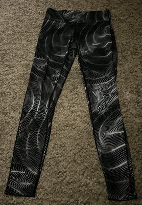 Nike Essential Lauftights Damen (schwarz) - Gr. S - 890421 060
