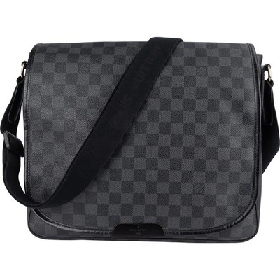 Louis Vuitton Monogram Damier Graphite Daniel MM Messenger Crossbody Bag Tasche
