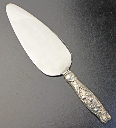 Whiting Sterling Handled Lily of the Valley Pie Server UNUSED