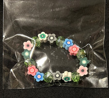 Handmade kids beaded bracelet- Flower