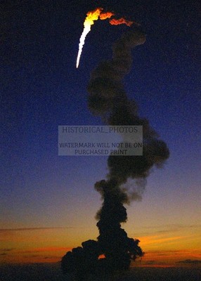 SPACE SHUTTLE ATLANTIS LIFTOFF INTO PRE-DAWN SKY MAY 2000 5X7 PHOTO