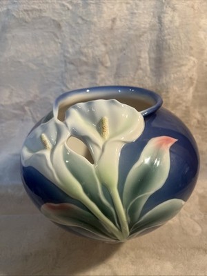 Franz Porcelain Calla Lily Medium Round Vase XP1887 6 x 7  