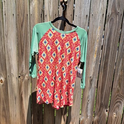 LuLaRoe 3/4 Sleeve Randy Shirt 29'' Size Medium Green/Red NWT #4575BMT