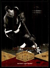 2004-05 UD Legendary Signatures Gordie Howe #40