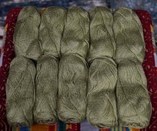 Feines Strickgarn Feinflammé mit Viskose lindgrün