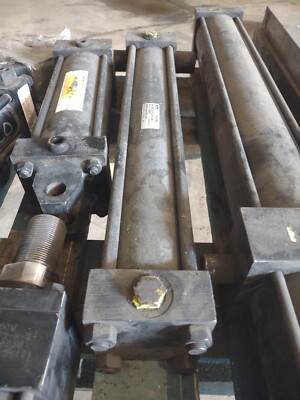 Parker Series HD 02.50 D2HDLTS155A 16.000 CC552984A CYLINDER 