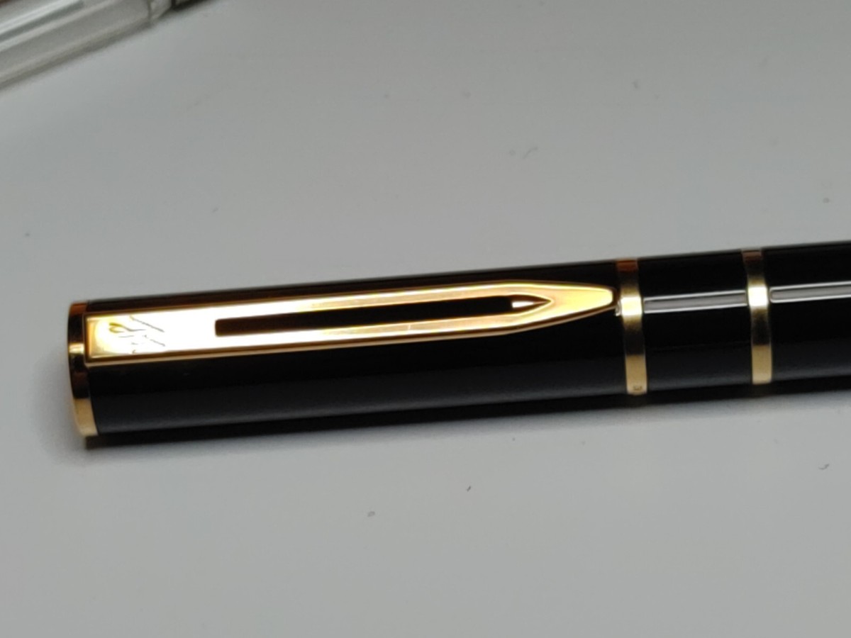 VINTAGE 1989 Waterman Black Lacquer Exclusive Fountain Pen in case