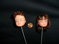 2 Vinyl Brunette Girl Heads on Wire Pick