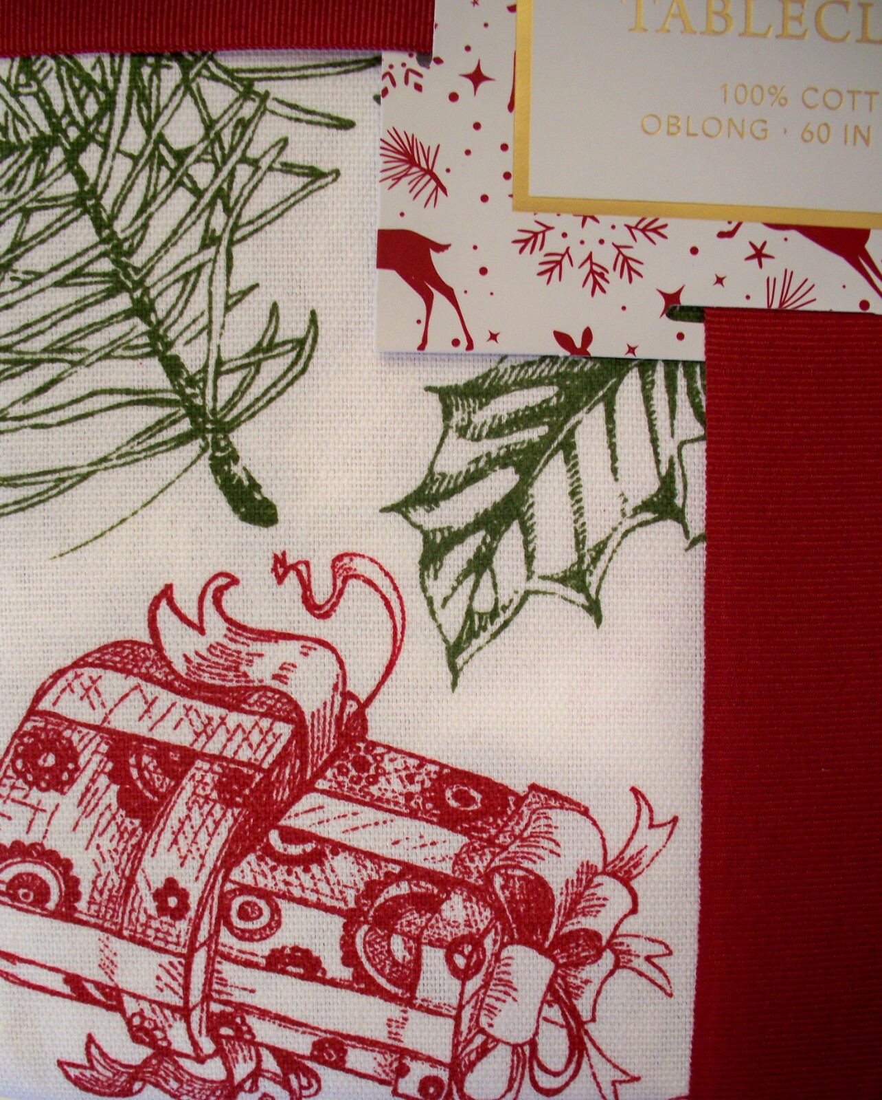 Envogue Holiday Collection Christmas Tablecloth 60 in x 84 in Oblong