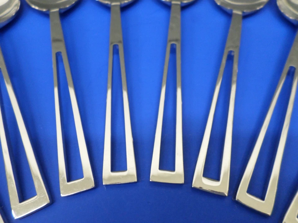 8 Towle Supreme Cutlery APERTO Glossy 18-8 Stainless Japan Flatware SOUP SPOONS - Image 2 of 4