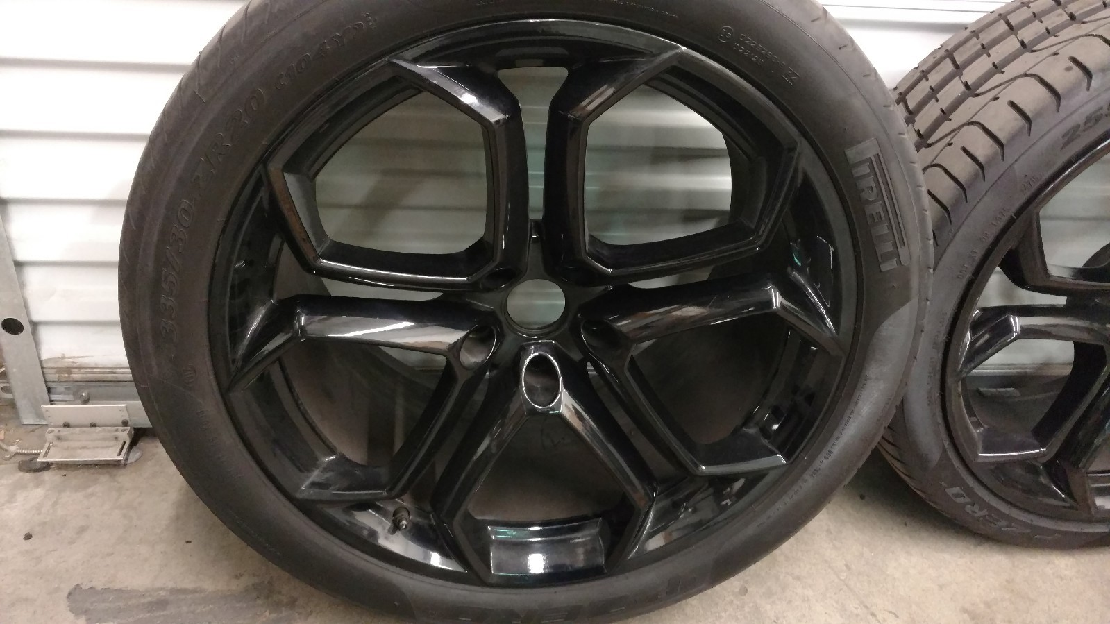 LAMBORGHINI AVENTADOR IPERIONE RIMS WHEELS SET OEM WITH TIRES