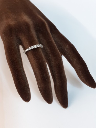 anello donna oro bianco 18 kt 750 con zirconi bianchi fedina misura 13 - Foto 2 di 3