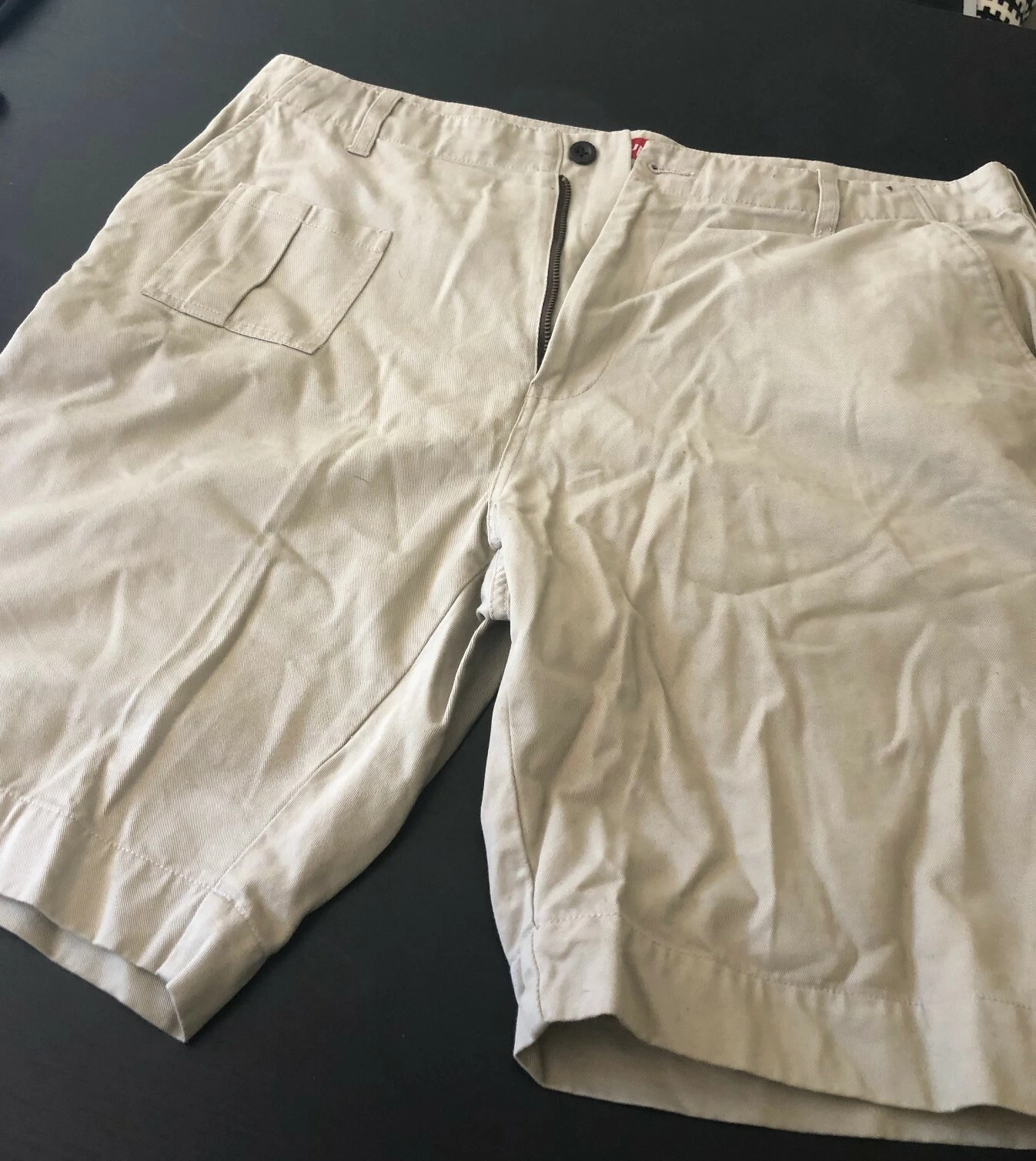 Short militaire suprême printemps/été 2013   Taille 34