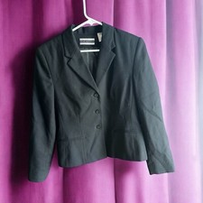 Women  s Business Blazer Size 10P