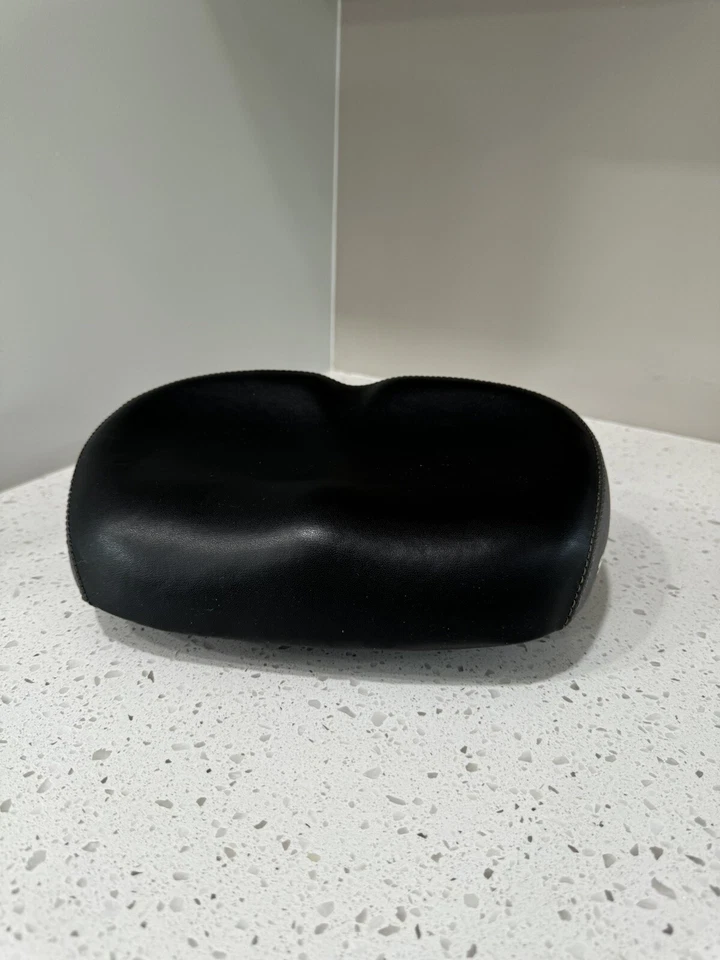 Schwinn 398V VELO Bicycle Seat Saddle Black Comfortable Padding - Image 2 of 4