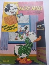 Mickey Mouse No. 10 1986 with BISCUIT Keychain Ehapa Verlag