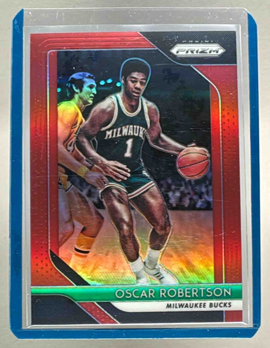 Oscar Robertson 2018 Panini Prizm #125 Red /299