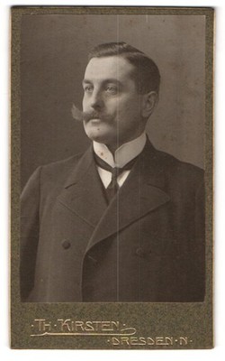 Photograph Theodor Kirsten, Dresden, Bautzner Str. 12, handsome gentleman in suit 
