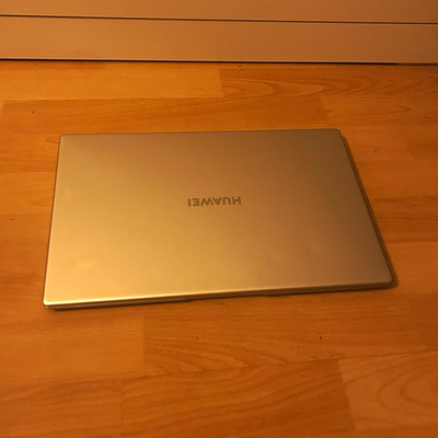 HUAWEI MateBook 14'' Laptop i5 11. Gen 8GB SSD Win11 Home Silber BoDE-WXX9