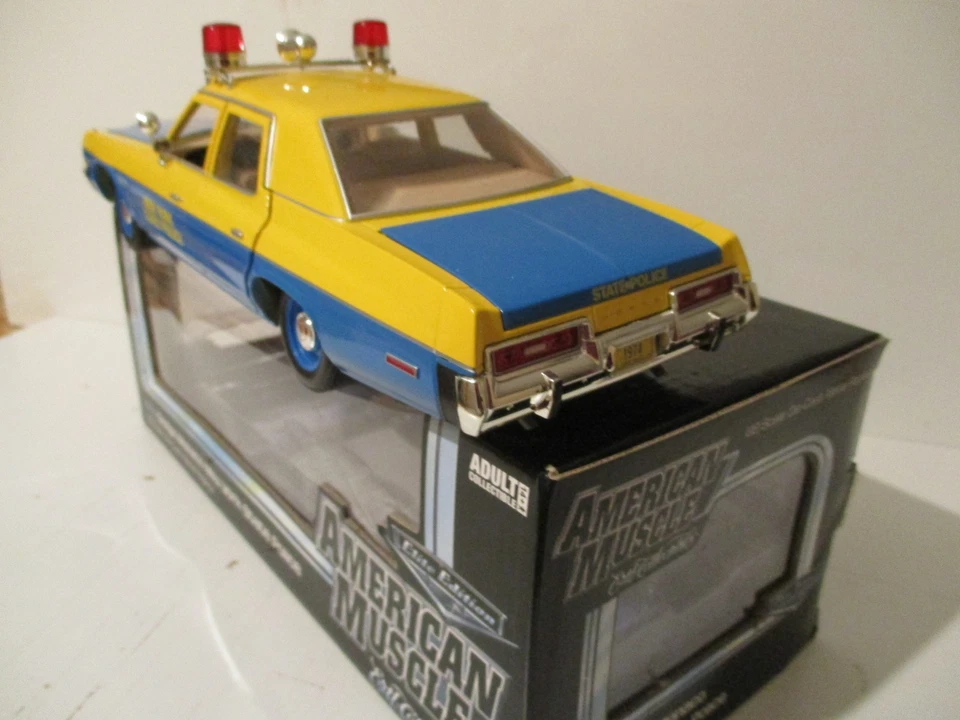 DODGE MONACO POLICE NEW YORK 1974  -AMERICAN MUSCLE ERTL  - 1/18ème - EN BOITE - Photo 4/4