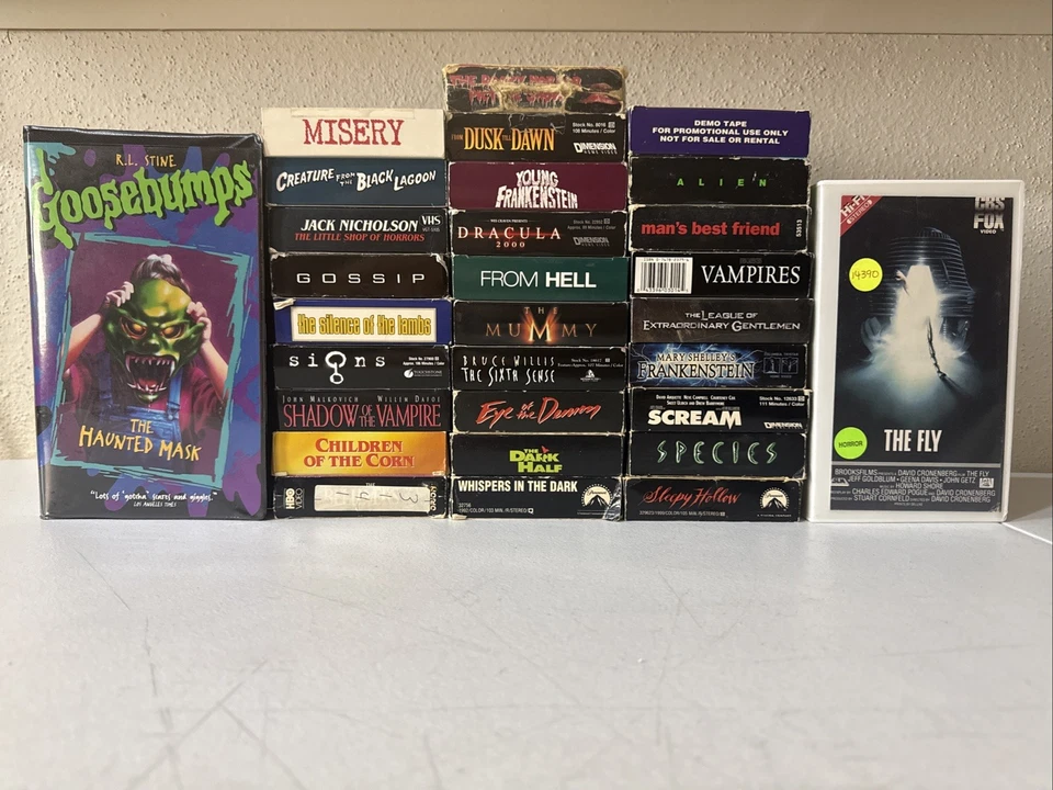 Lot of 30 VHS Horror Scifi Monsters Supernatural Thriller - Scream Alien Species - Image 2 of 4