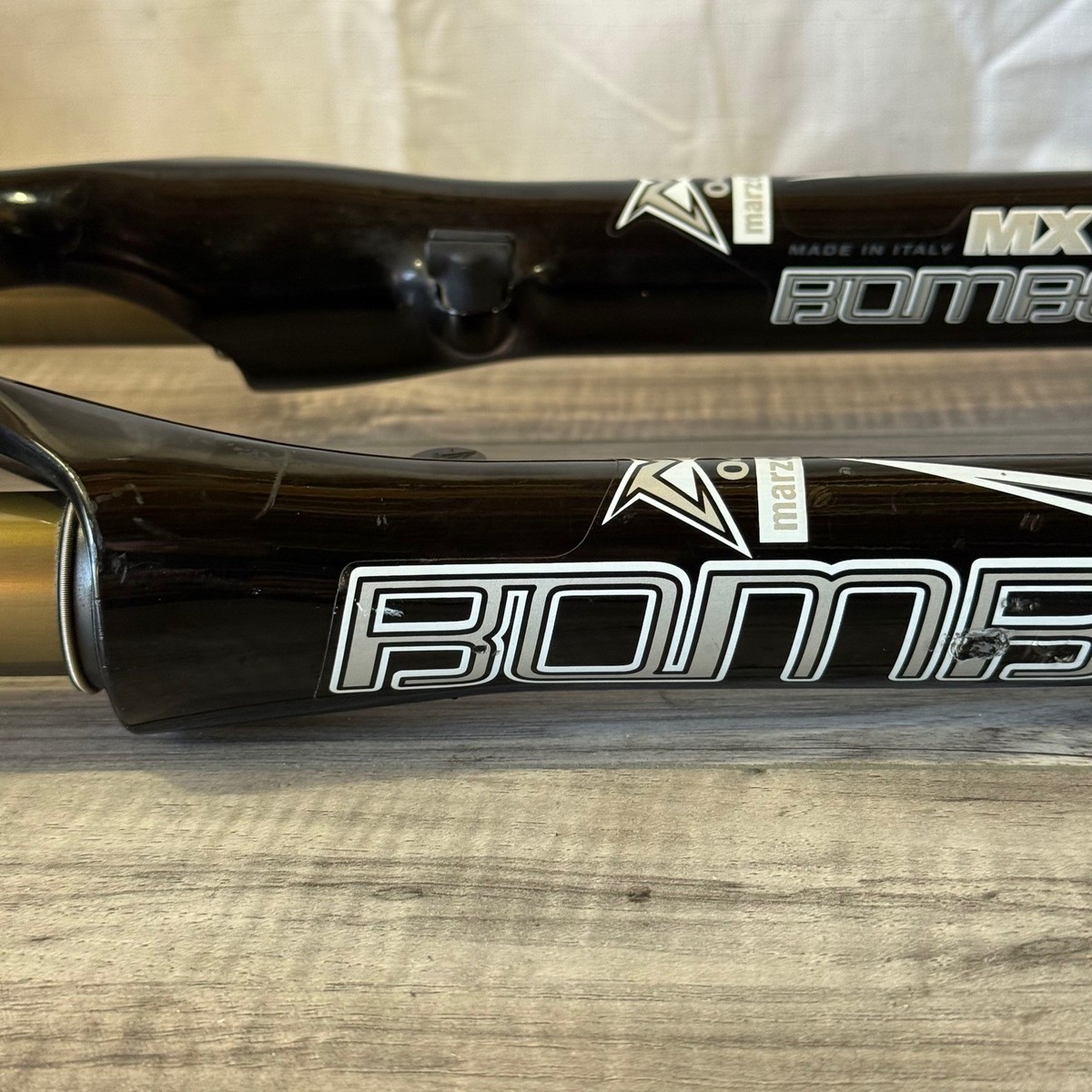 Marzocchi Bomber MX Comp ETA 1 1/8 Threadless Air Fork 215 Steerer